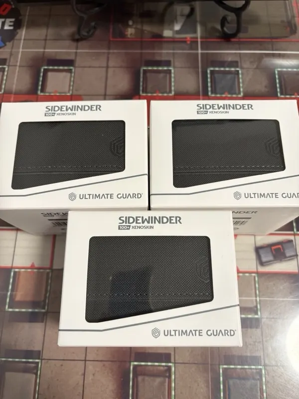 Sidewinder 100+ Xenoskin, black, donated by Ultimate Guard