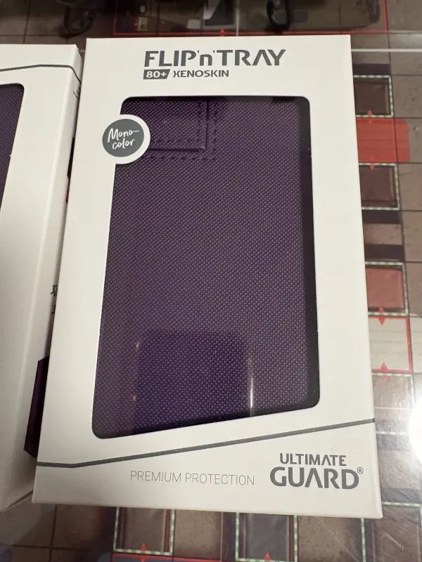 Flip'n'Tray 80+ Xenoskin, purple, donated by Ultimate Guard